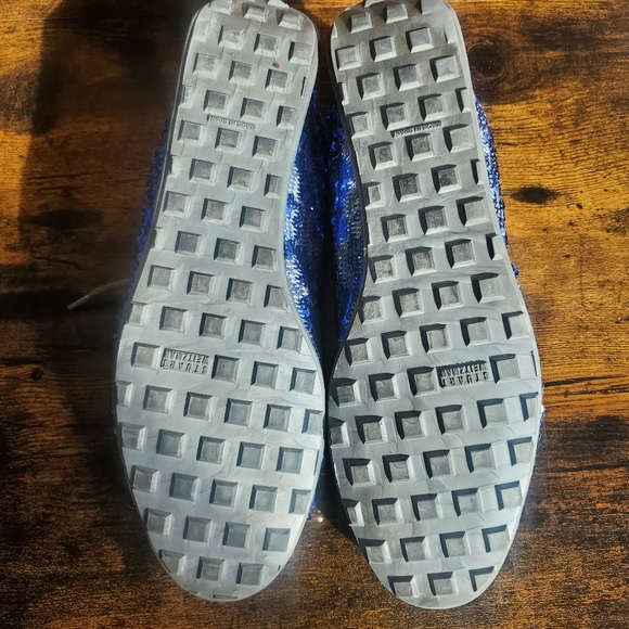 Womens Blue silver Sequin Stuart Weitzman shoes/sneakers. Size 8.5 - Picture 5 of 7